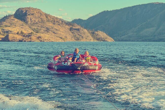 Kelowna Boat Hire Waves and Wines Boat Tour - An In-Depth Look at the Kelowna Waves and Wines Boat Tour