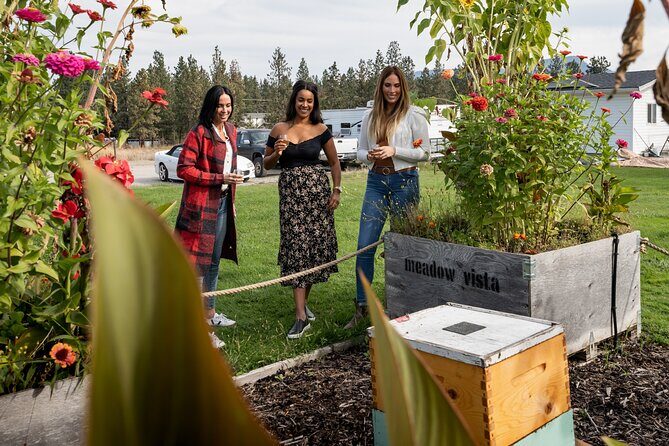 Kelowna E-Bike Bee Tour, Tastings, Organic Lunch & Audio Guide - Discovering Kelownas Sweet Side: The Kelowna E-Bike Bee Tour