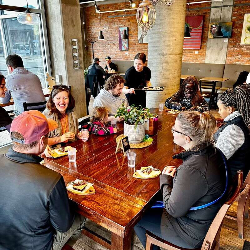 Kelowna: Walking Food Tour with 7 Tastings and 4 Drinks - Kelowna: Walking Food Tour with 7 Tastings and 4 Drinks