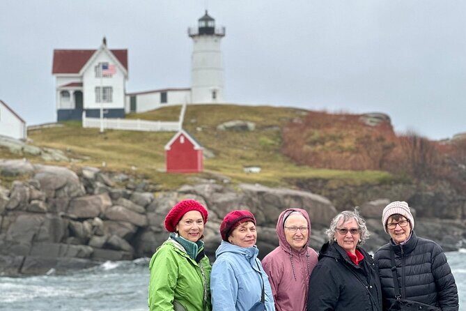 Kennebunkport, York and Portsmouth NH Private Tour - Exploring the Coastal Charms of New England