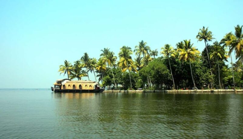 Kerala:- 03 Days Kumarakom & Alleppey Houseboat Cruise Tour - Key Points