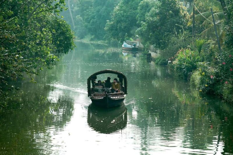 Kerala:- 03 Days Kumarakom & Alleppey Houseboat Cruise Tour - FAQ