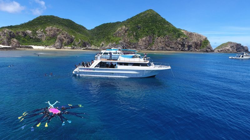 Kerama Island Snorkeling Experience - Equipment, safety and comfort on the boat