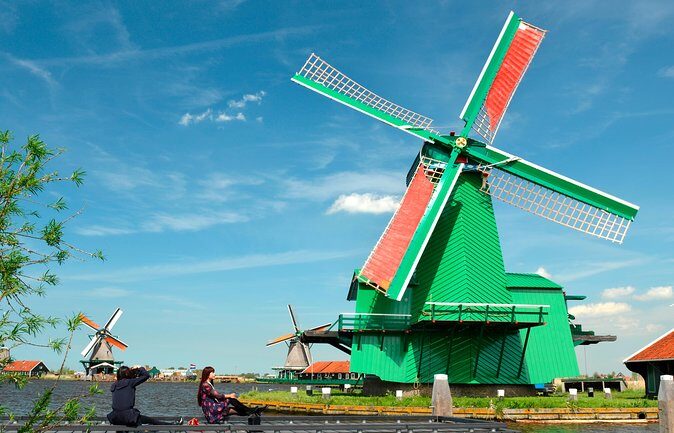Keukenhof and Zaanse Schans Windmills Day Trip from Amsterdam - Practical Tips for Making the Most of This Tour
