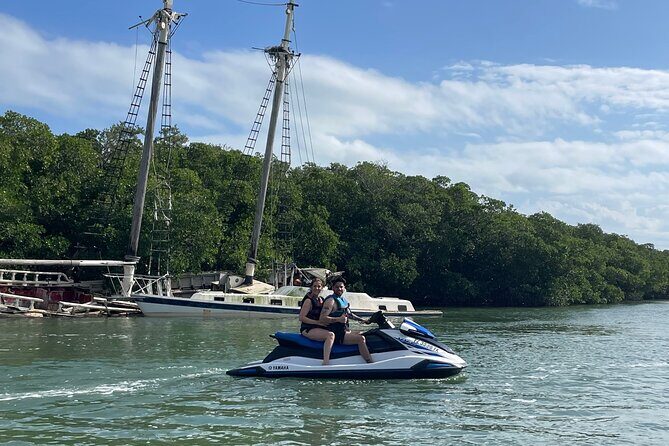 Key Largo Jetski Rental for 2 - The Equipment and Ride Area