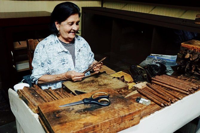 Key West Historic Seaport Food & Walking Tour - What Makes This Tour Stand Out?