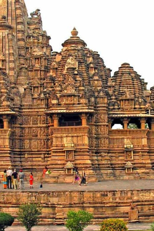 Khajuraho: Full-Day Private Guided Temples and History Tour - Evening Spectacle: The Light and Sound Show