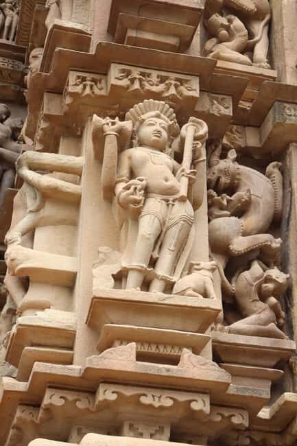 Khajuraho: Western Group of Temples Guided Walking Tour - The Atmosphere and Spirituality