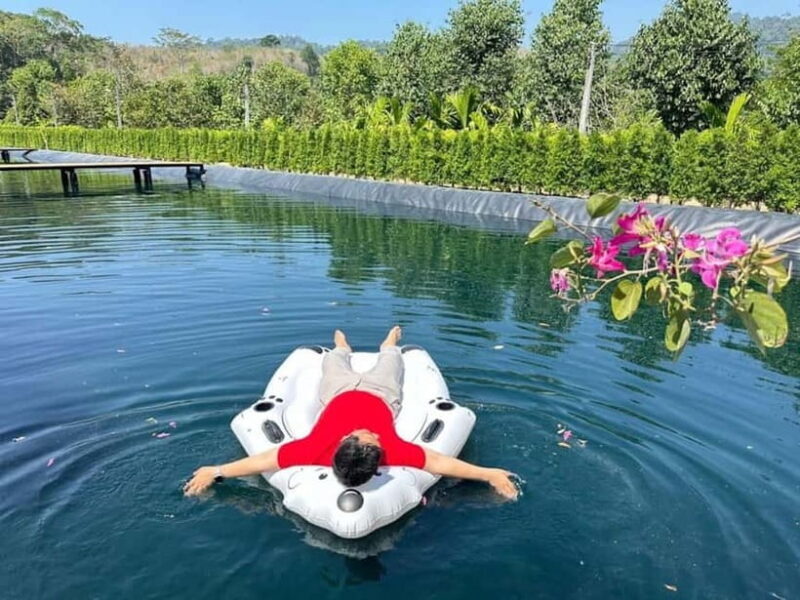 Khaolak: Waterside Beach Club Family Splash Day Pass - Key Points