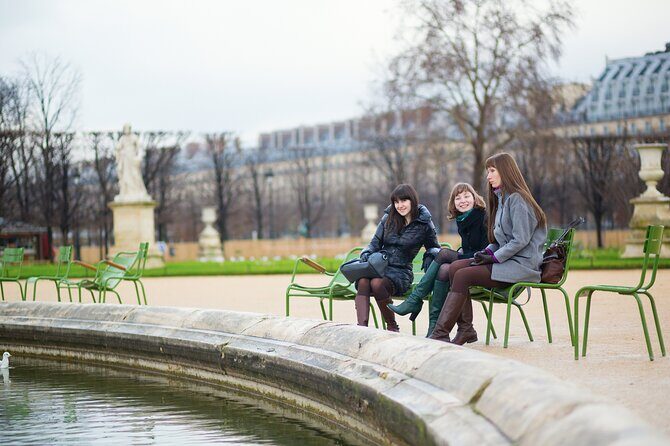 Kickstart Paris Private Tour. City Highlights for Newcomers - Pont des Arts