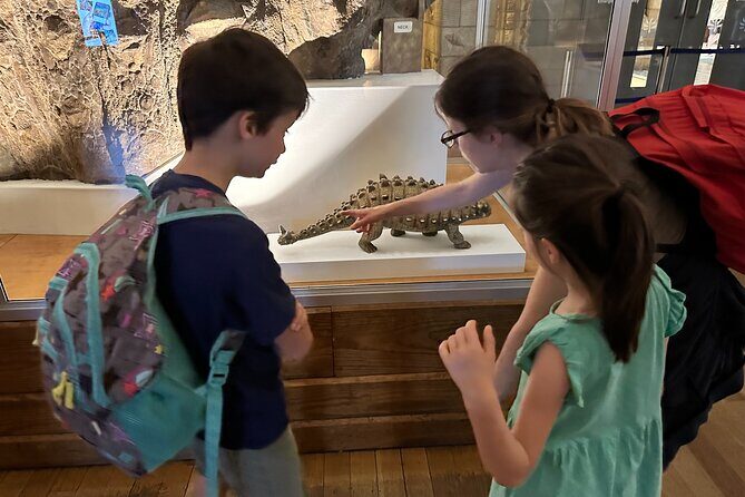 Kid-Friendly Natural History Museum & Dinosaurs Private Guided Tour in London - Exploring the Natural History Museum with Kids: What to Expect