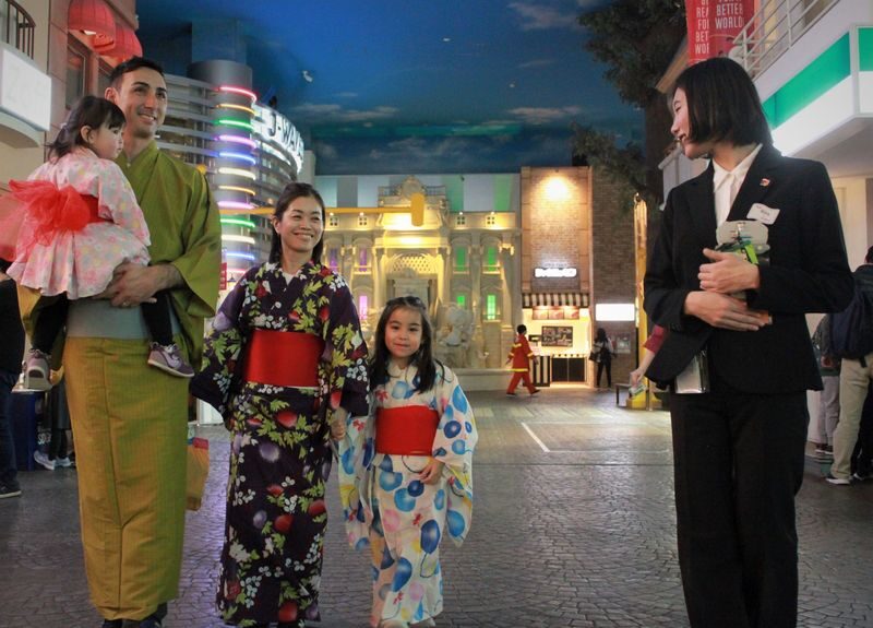 KidZania Tokyo English Premium Tour - A city run by children