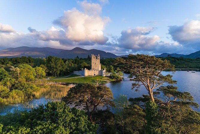 Killarney Hop - On, Hop - Off Tour - In-Depth Review of the Killarney Hop-On, Hop-Off Tour
