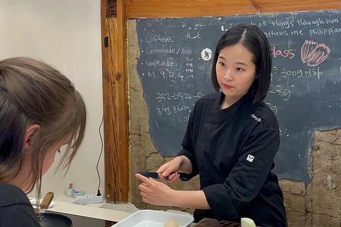 Kimchi class with Chef Hakyung near Gyeongbokgung place - FAQ