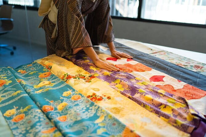 Kimono Art Workshop in Tokyo - An In-Depth Look at the Kimono Art Workshop