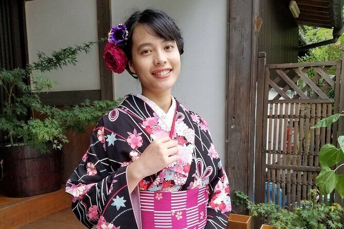 Kimono experience at Fujisan Culture Gallery -Osampo plan - Authentic Experiences and Travel Tips