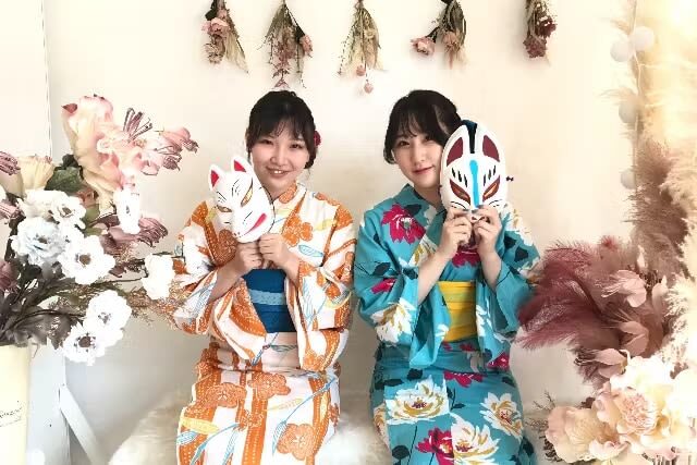 Kimono Rental by Karen Kyoto Fushimi Inari - What the price covers, and what may cost extra