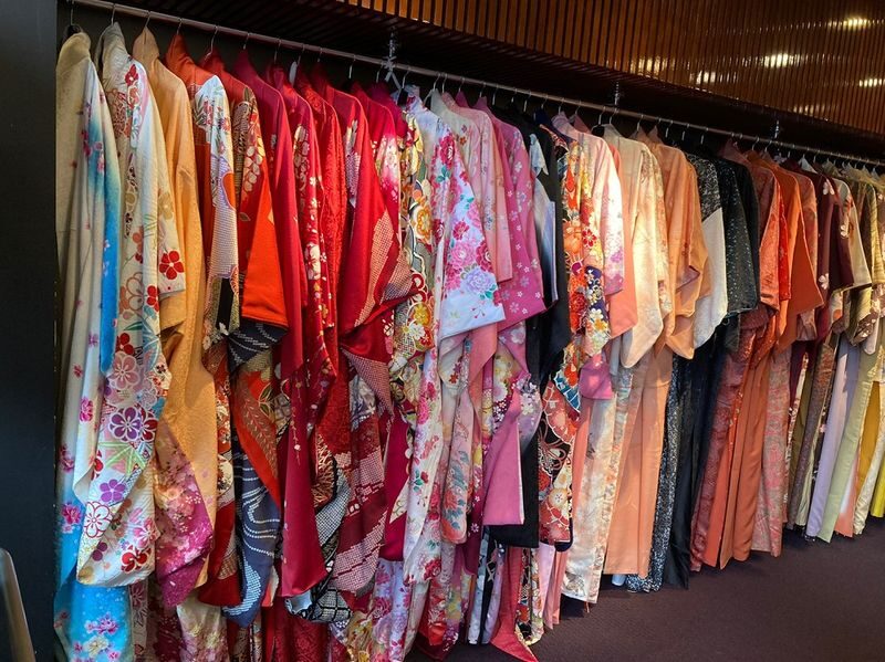 Kimono Rental (Kyoto/Provided by mimosa MK Taxi) - What the price buys, and what can add up