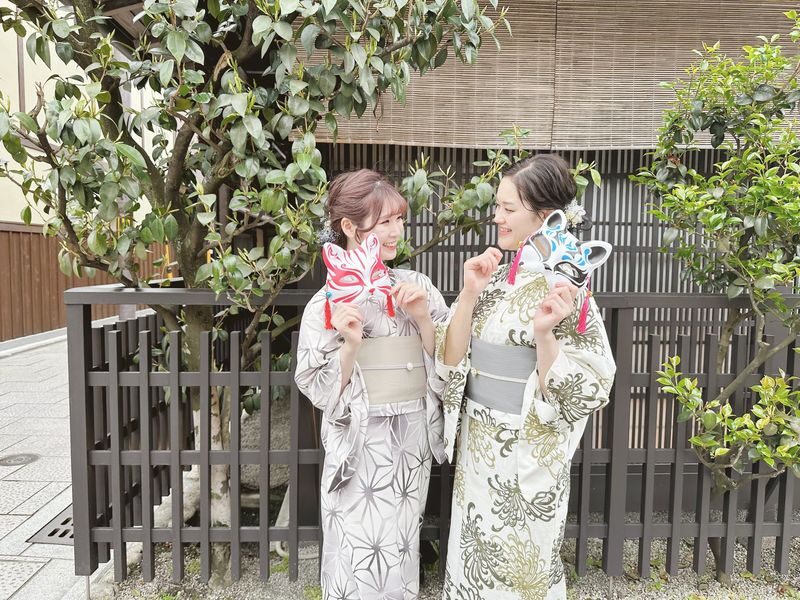 Kimono Rental (Provided by Kimono Rental Wargo Tokyo Asakusa Store) - Dressing for Asakusa, not just for a photo