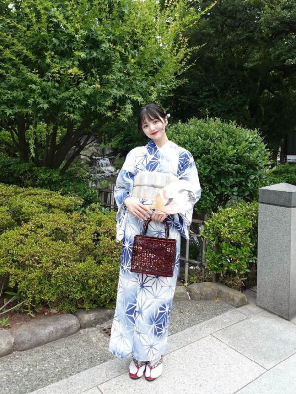Kimono Rental (Provided by Kimono Rental Wargo Tokyo Asakusa Store) - The part that can test your patience