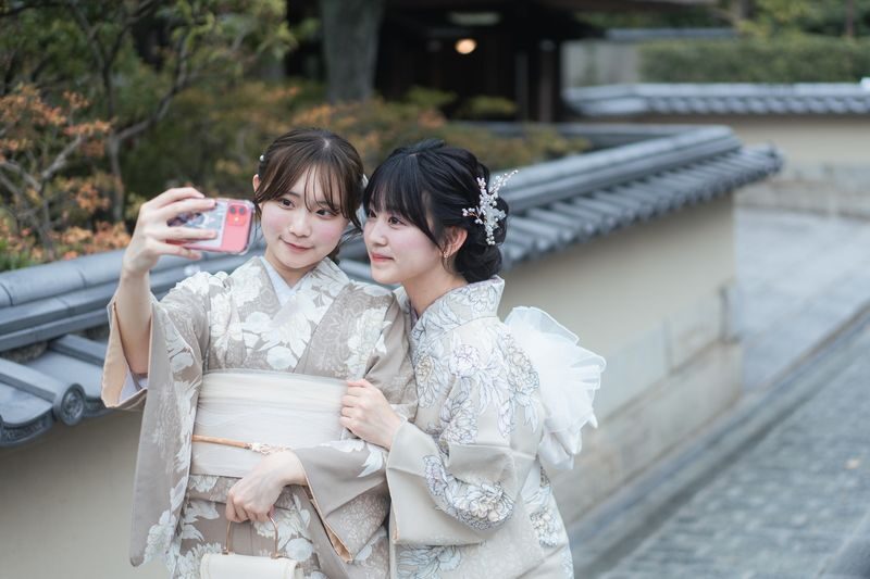 Kimono Rental (Provided by Kyoto / Kyoto Kimono Rental Yumeyakata) - Comfort, luggage, and seasonal advice