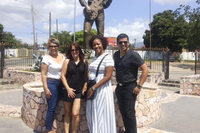 Kingston Airport pick-up - Why This Kingston Airport Transfer Stands Out