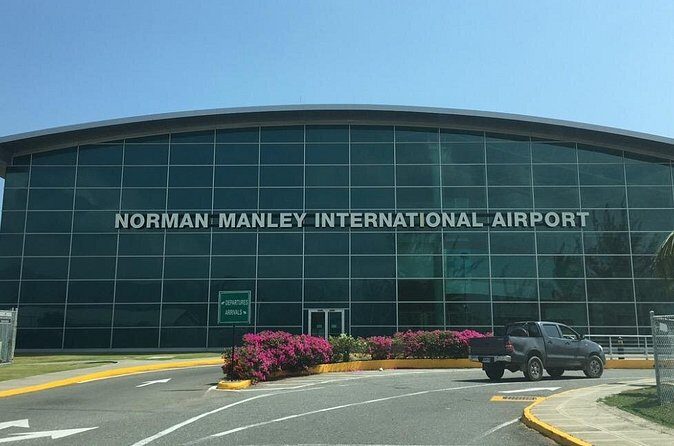 Kingston Airport Pick up/ Drop off (Norman Manley Int) - The Value of a Private Kingston Airport Transfer