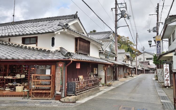 Kinosaki Onsen & Sasayama Castle Town Full-Day Bus Tour - Why this pairing makes sense