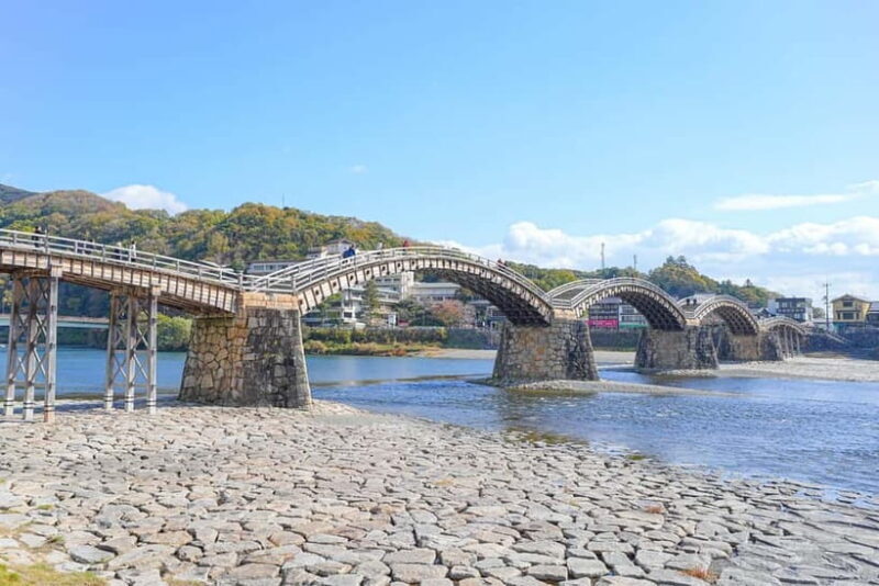 Kintai-Kyo Bridge and Iwakuni Castle with local guide 3h - Who Will Love This Tour?