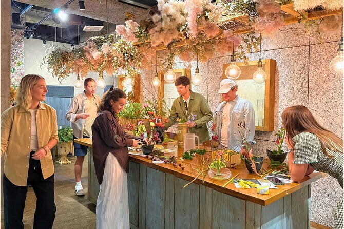 Kintsugi Workshop Class in Shibuya, Tokyo with mon cadeau - The Sum Up