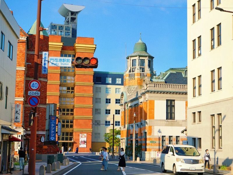 Kitakyushu Day Trip: Karato Market / Mojiko & Motonosumi Shrine & Sarakurayama Cable Car (Departing from Fukuoka) - Karato Market: lunch on your own terms