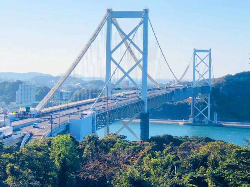 Kitakyushu Day Trip: Karato Market / Mojiko & Motonosumi Shrine & Sarakurayama Cable Car (Departing from Fukuoka) - Motonosumi Shrine and its red gate-lined coast
