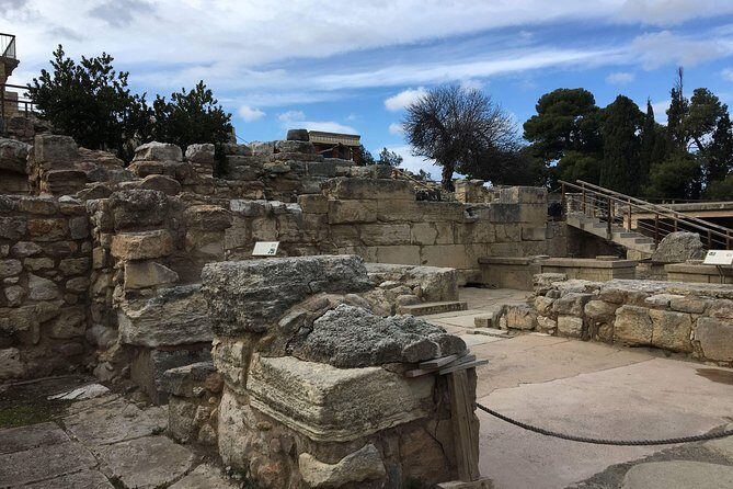 Knossos Palace Exclusive Tour (small group) - Frequently Asked Questions