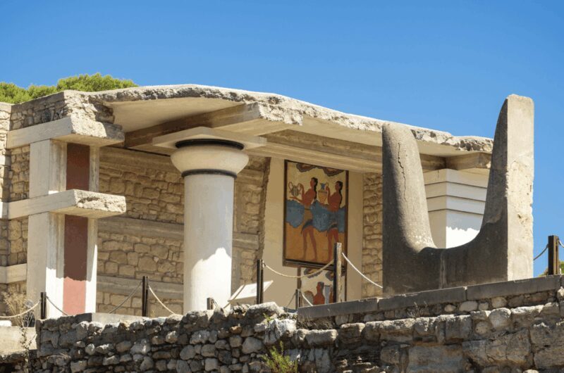Knossos Palace Private Tour with Licensed Guide and Tickets - Experience the Ancient World of Crete with a Private Guided Tour of Knossos Palace