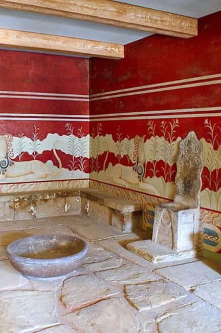 Knossos Place and Minoan Performance from Rethymno - Key Points