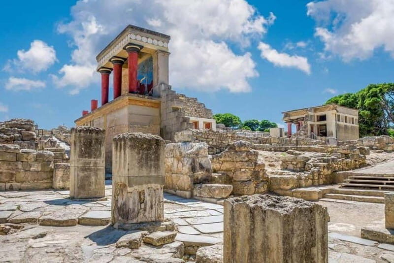 Knossos Place and Minoan Performance from Rethymno - Who Would Love This Tour?