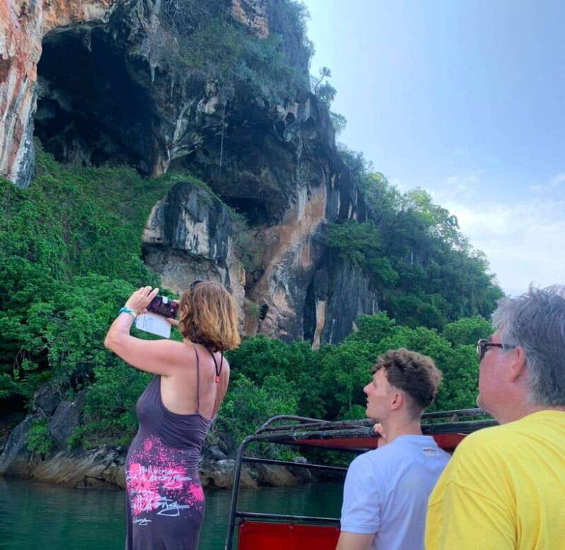 Ko Lanta: Ko Bubu, Talabeng, Mangrove Kayak and Skull Island - Lunch on Bu Bu Island: Rest and Recharge