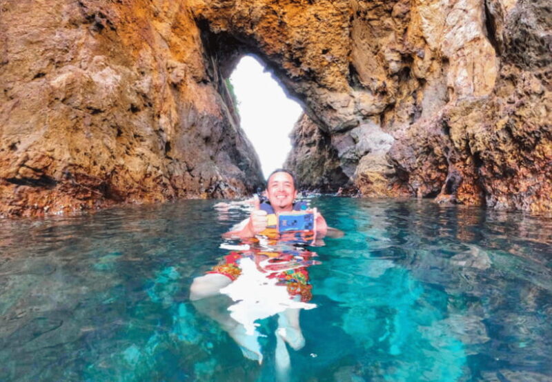 Ko Samet: 5 or 6 Islands Snorkeling Tour with Lunch Option - The Atmosphere and Crew