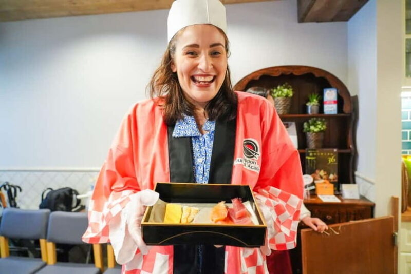 Kobe : Create & Savor Sushi & Kobe Beef Like a Master - An Introduction to the Experience in Kobe