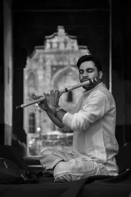 Kochi: Classical Music Live Performance - Key Points