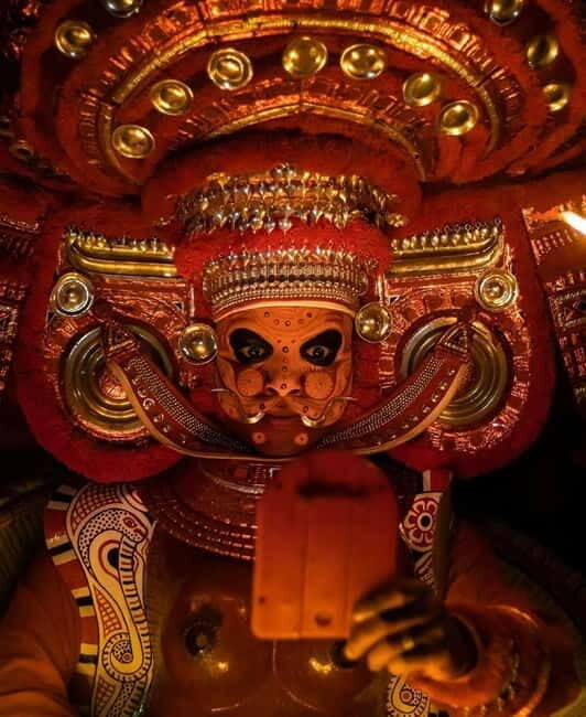 Kochi: Kathakali, Theyyam, and Kalaripayattu Evening Show - What to Expect from This Cultural Evening