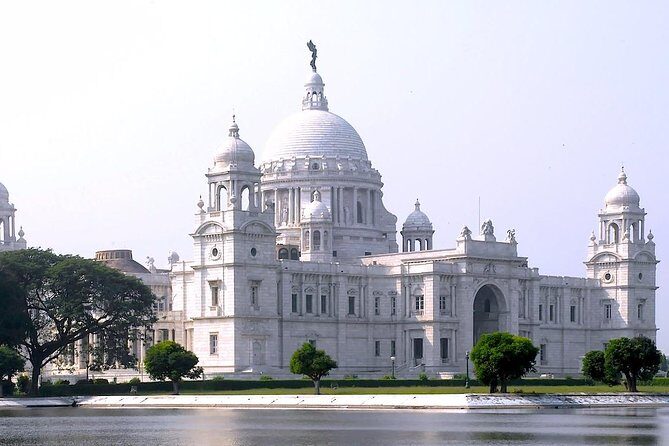 Kolkata tour in private car with guide & lunch for immersive cultural experience - How This Tour Enhances Your Kolkata Experience