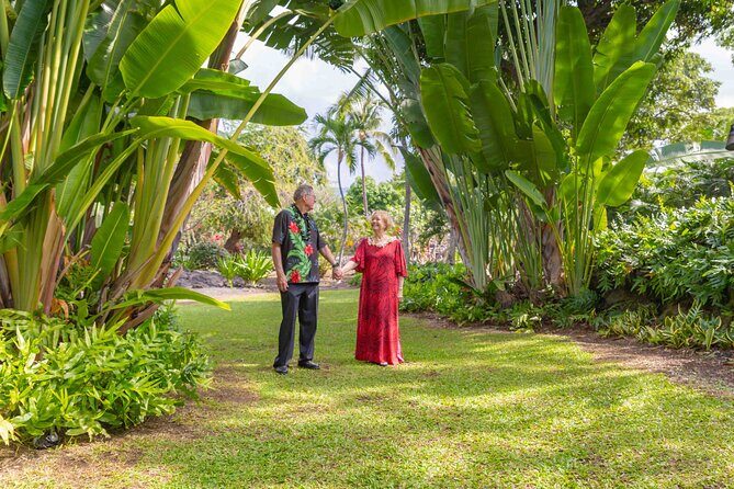 Kona Hawaii Photographer 25 minute session at Outrigger Resort - The Price and How It Stacks Up