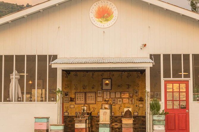 Kona Tour: Bee Farm, Kona Coffee, and National Historical Parks - The Sum Up