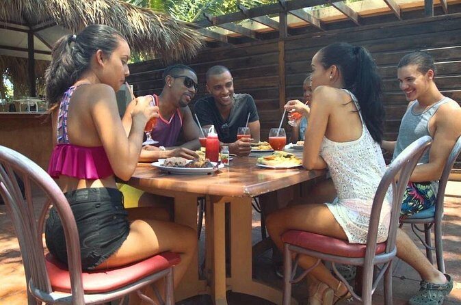 Konoko Falls and Garden Tour from Falmouth - The Sum Up