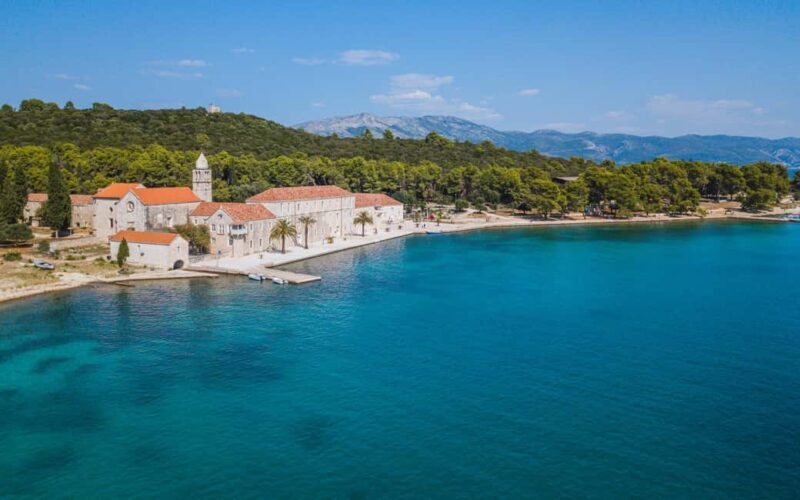Korcula Lux Islands Picnic Boat Tour - Exploring the Itinerary: A Day with the Korcula Lux Islands Picnic Boat Tour