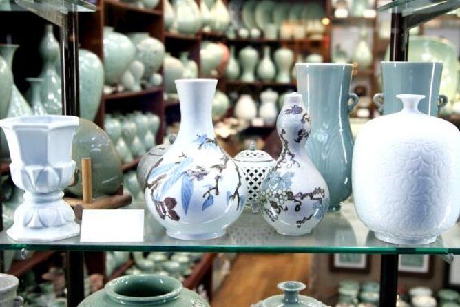 Korean Palace and Market Tour in Seoul Including Insadong and Gyeongbokgung Palace - Authentic Experiences and Practical Tips