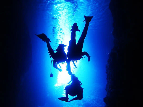 Korean Support: Okinawa Blue Cave Boat Experience Diving (Free Photo Shoot/No License Required) - Key points before you book