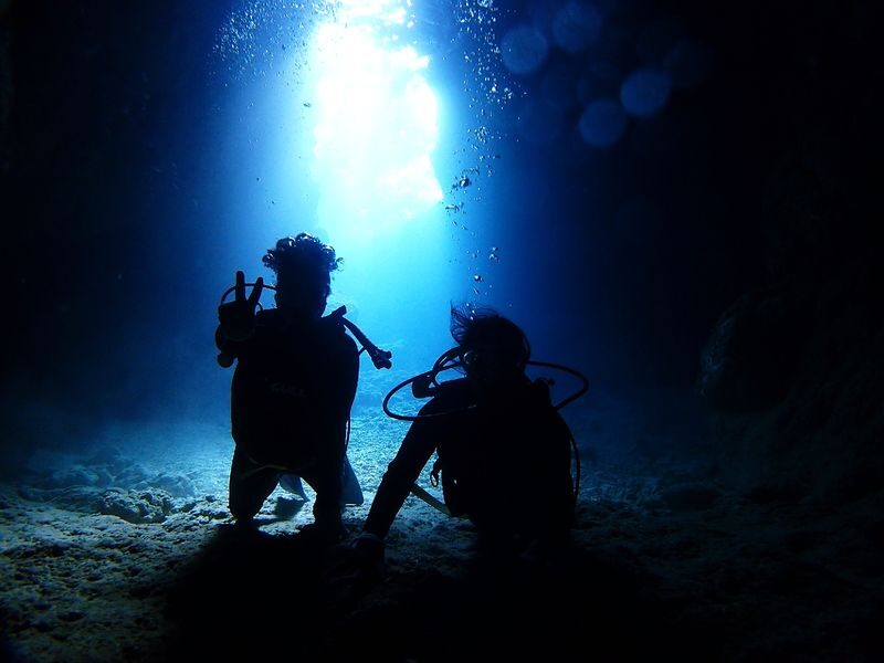 Korean Support: Okinawa Blue Cave Boat Experience Diving (Free Photo Shoot/No License Required) - The real price and what it covers