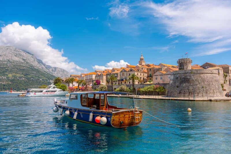 Korula: Sail Away - tour with traditional craftmanship boat - Key Points